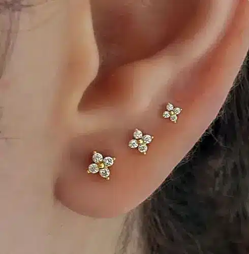 boucles d’oreilles puces robe noire