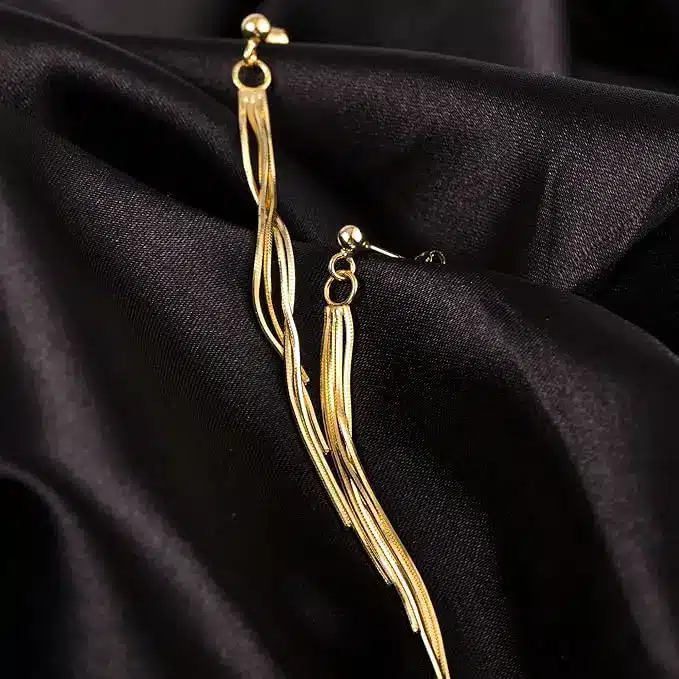 boucles pendantes minimalistes