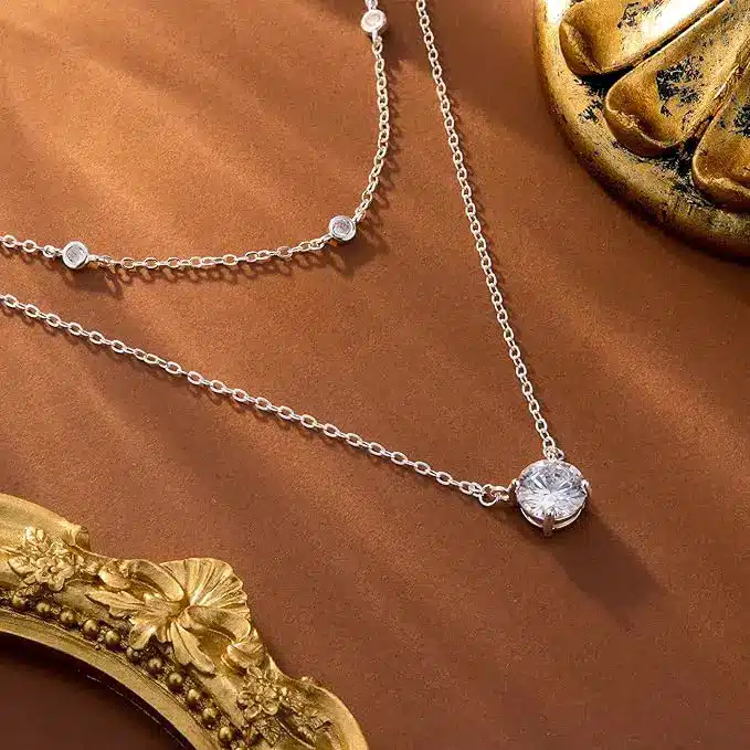 collier pendentif délicat