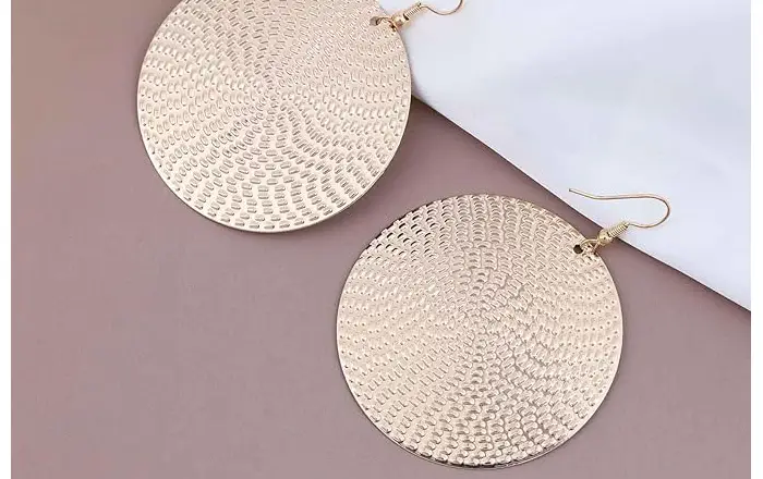 boucles dorées oversize